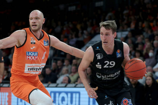 料与球迷反 料与球迷反