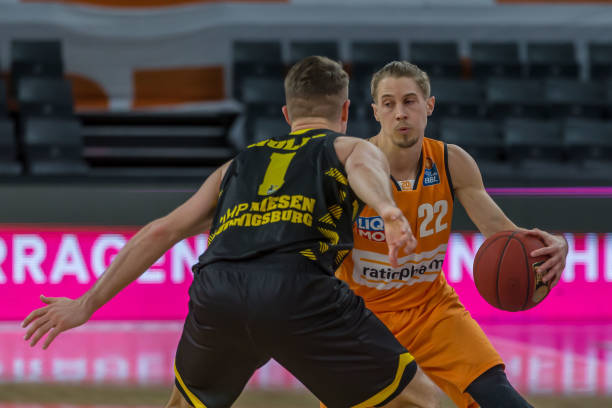 上演了这样 上演了这样