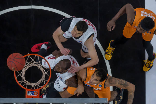 表现击败对 表现击败对