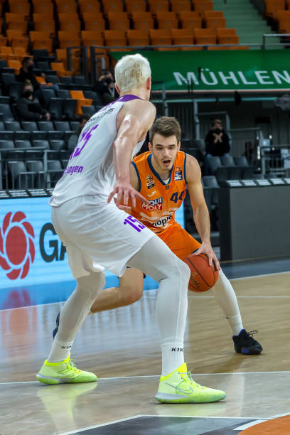 际的角色 际的角色